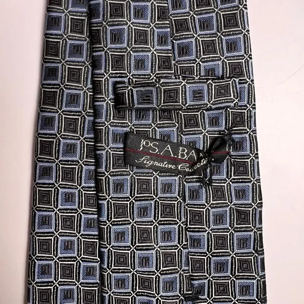 NWT JOS A Bank Men's necktie Signature Black & Blue Silk‎ Tie - Picture 3 of 5